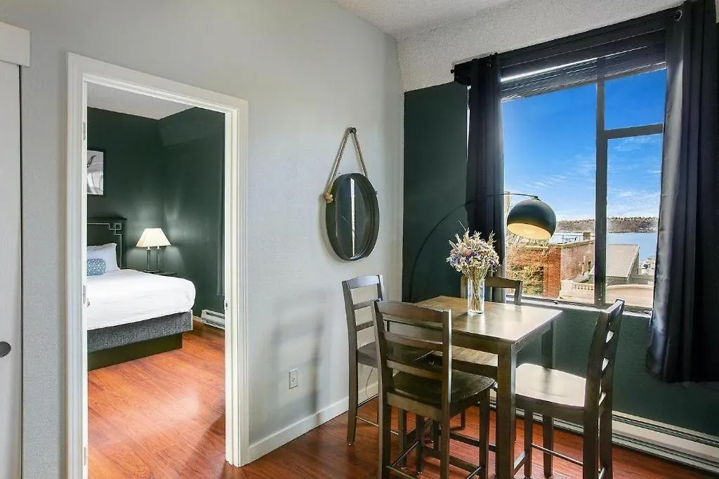 The Oxford Seattle-Downtown Hotel