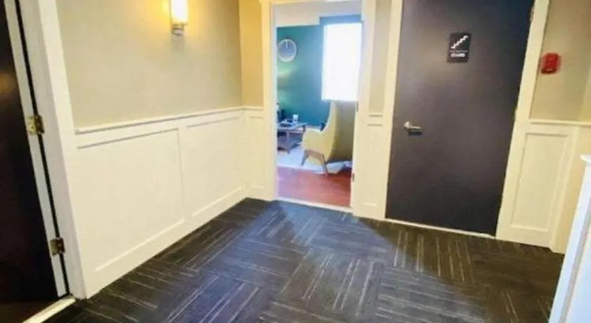 The Oxford Seattle-Downtown Hotel